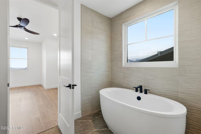 674 E Silver Hill Loop, Hideout, UT 84036