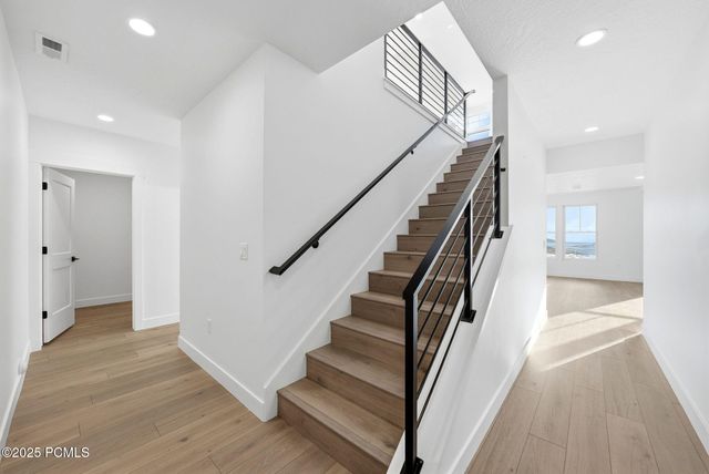 674 E Silver Hill Loop, Hideout, UT 84036