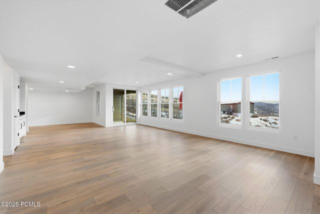 674 E Silver Hill Loop, Hideout, UT 84036