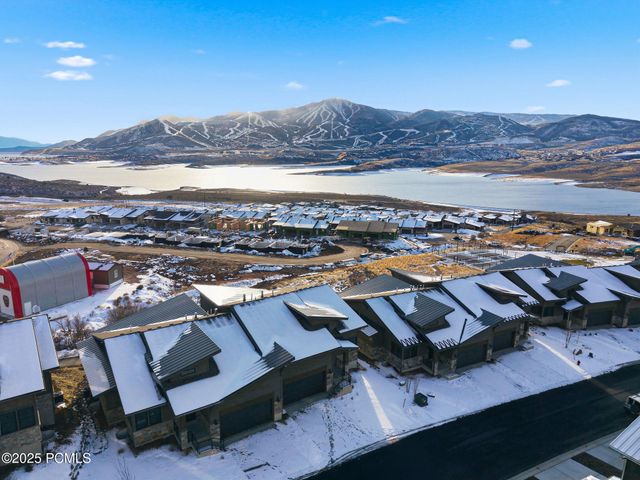 674 E Silver Hill Loop, Hideout, UT 84036