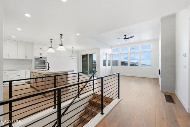 674 E Silver Hill Loop, Hideout, UT 84036