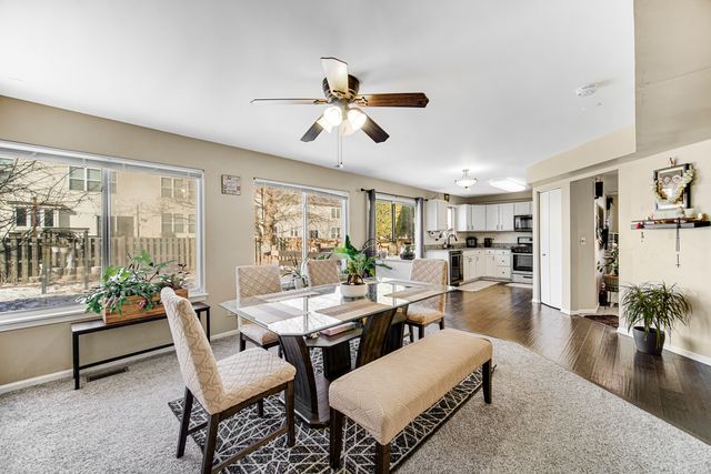 1384 ROXBURY Drive, Aurora, IL 60502