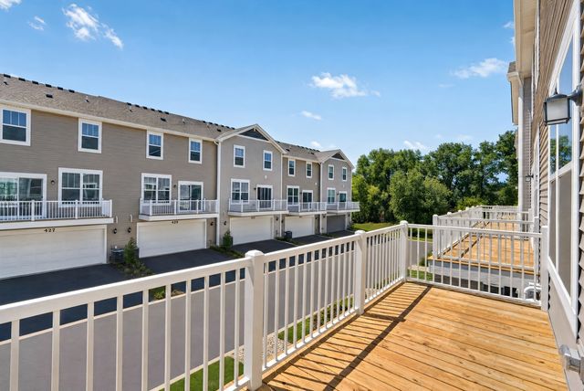 414 Cold Spring Street, Algonquin, IL 60102