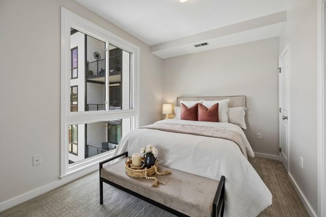 200 Manufacturers Road Apt 617, Chattanooga, TN 37405