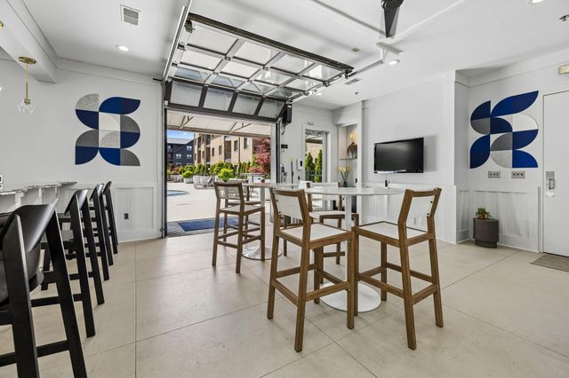 200 Manufacturers Road Apt 617, Chattanooga, TN 37405