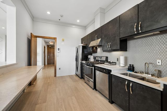 200 Manufacturers Road Apt 617, Chattanooga, TN 37405