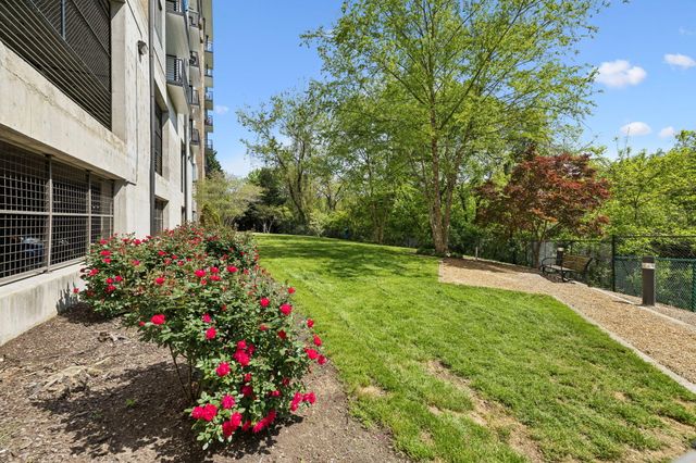 200 Manufacturers Road Apt 617, Chattanooga, TN 37405