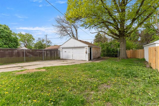 7715 Abington Avenue, Detroit, MI 48228