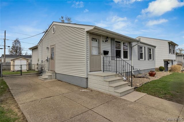 16 East Rouen Drive, Cheektowaga, NY 14227