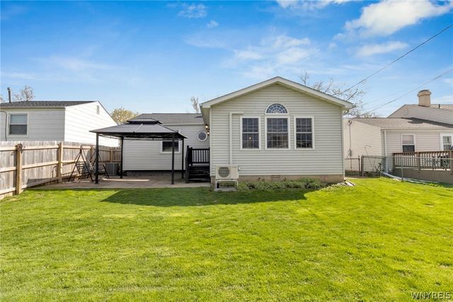 16 East Rouen Drive, Cheektowaga, NY 14227