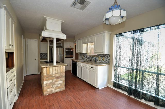 234 Wickhamford Way, Houston, TX 77015