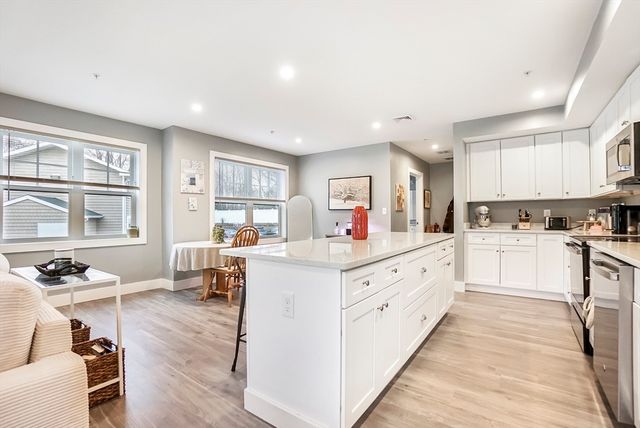 245 Bussey St 205, Dedham, MA 02026