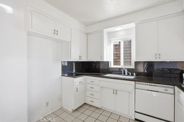 1902 Highland Avenue, Manhattan Beach, CA 90266