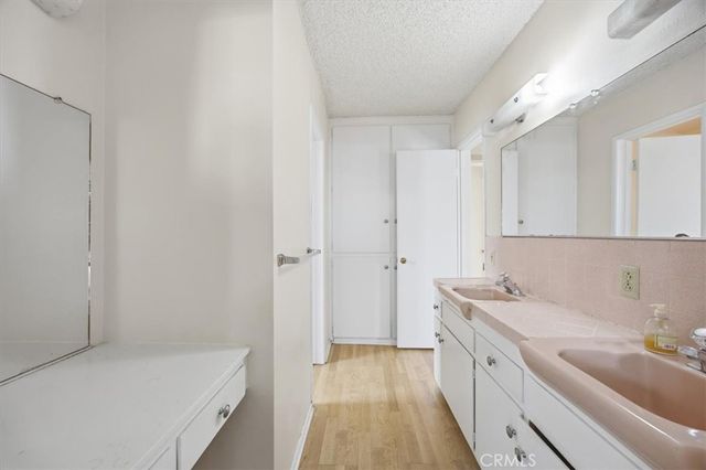 1902 Highland Avenue, Manhattan Beach, CA 90266