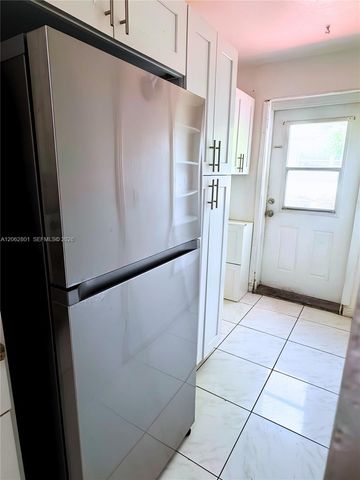 672 NE 130th St 672, North Miami, FL 33161