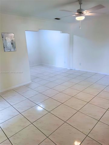 672 NE 130th St 672, North Miami, FL 33161