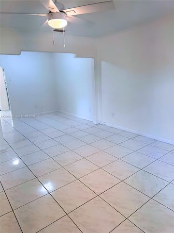 672 NE 130th St 672, North Miami, FL 33161