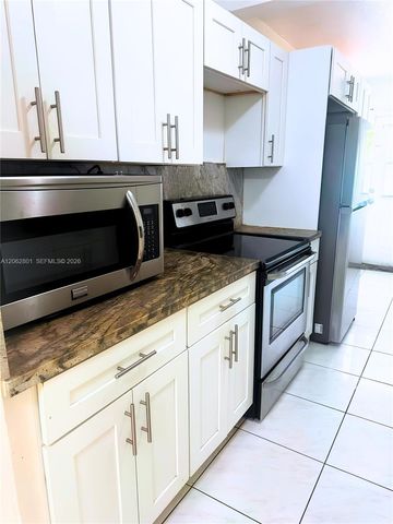 672 NE 130th St 672, North Miami, FL 33161