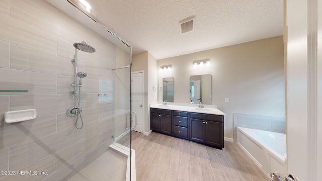 3965 CLOVERDALE Court, Middleburg, FL 32068