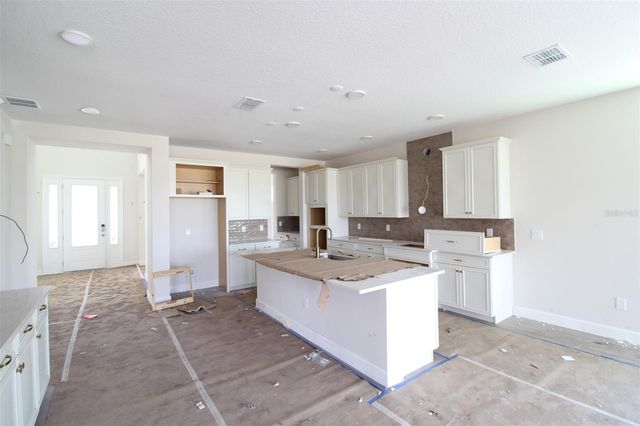 5400 LASSEN STREET, St Cloud, FL 34771