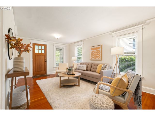 1005 Se TENINO St, Portland, OR 97202