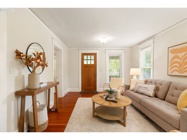 1005 Se TENINO St, Portland, OR 97202
