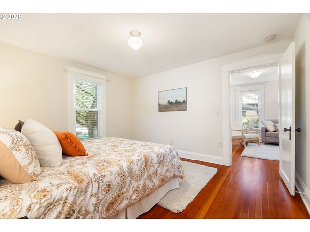 1005 Se TENINO St, Portland, OR 97202