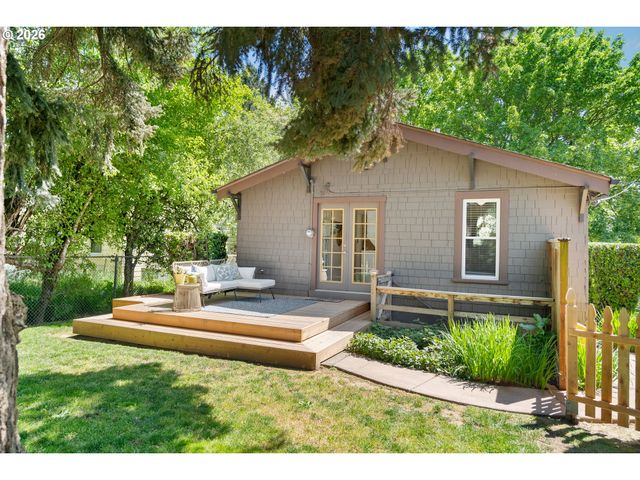 1005 Se TENINO St, Portland, OR 97202