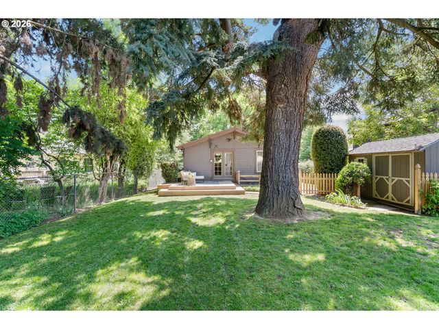 1005 Se TENINO St, Portland, OR 97202