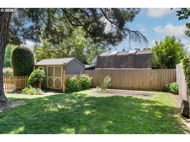 1005 Se TENINO St, Portland, OR 97202