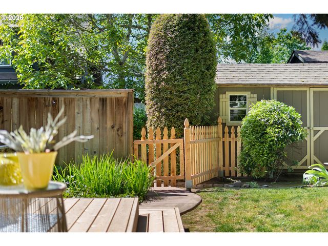 1005 Se TENINO St, Portland, OR 97202