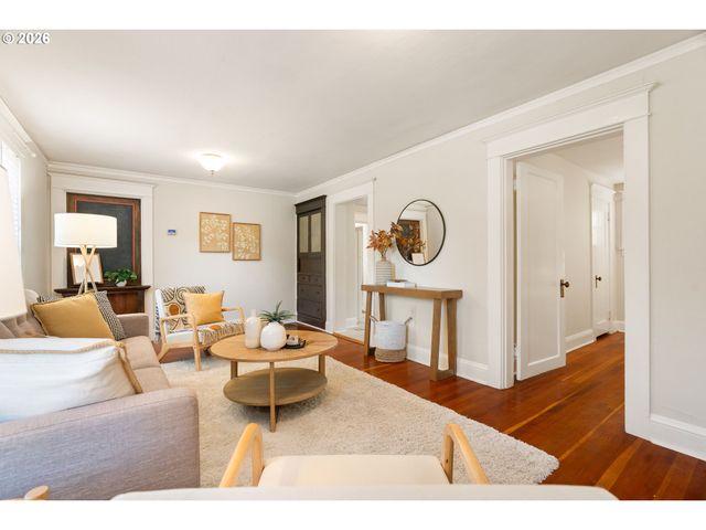 1005 Se TENINO St, Portland, OR 97202