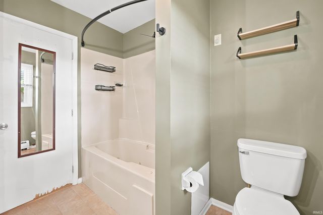 6011 Oregon Drive, Fort Wayne, IN 46825