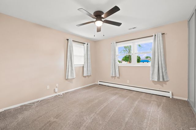 6011 Oregon Drive, Fort Wayne, IN 46825