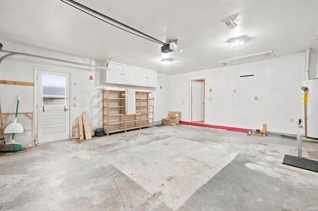 6011 Oregon Drive, Fort Wayne, IN 46825