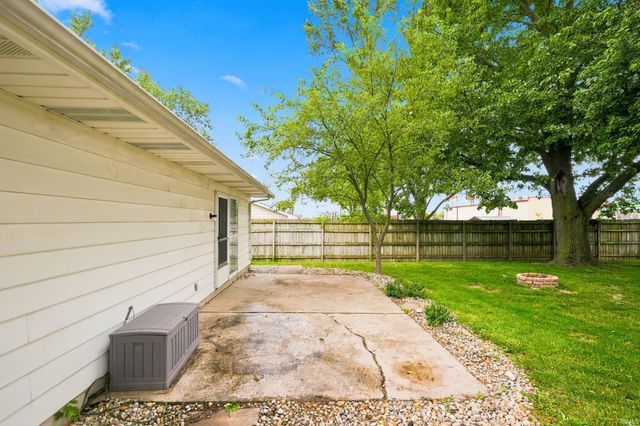 6011 Oregon Drive, Fort Wayne, IN 46825