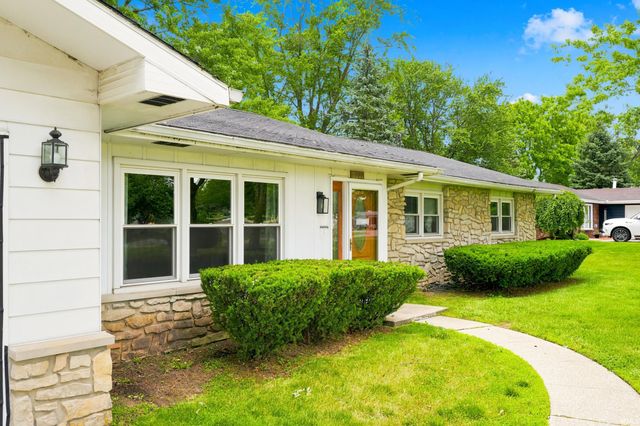 6011 Oregon Drive, Fort Wayne, IN 46825