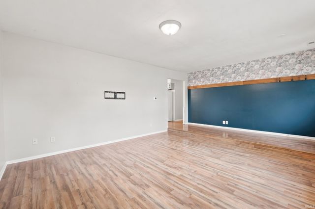 6011 Oregon Drive, Fort Wayne, IN 46825
