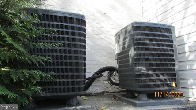 1001 KENYON ST NW, Washington, DC 20010