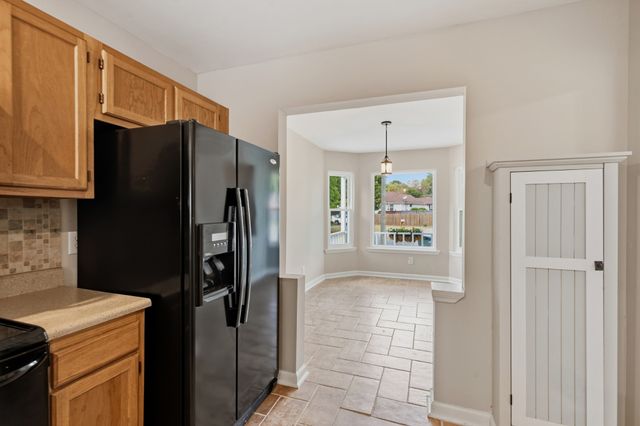 509 Pine View Ct, Hermitage, TN 37076