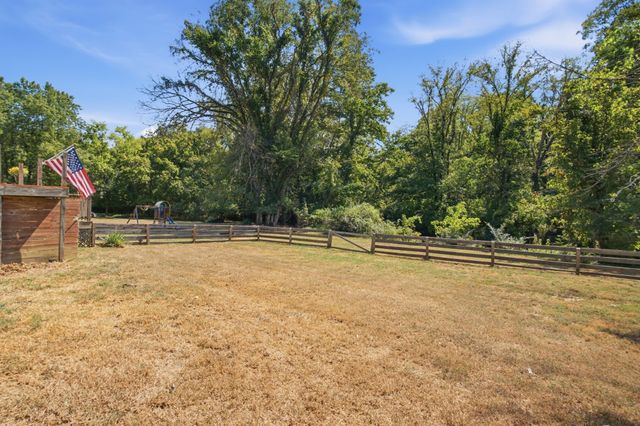 509 Pine View Ct, Hermitage, TN 37076