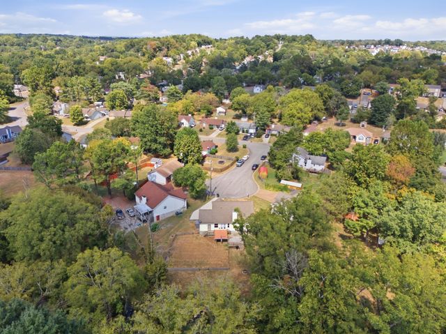 509 Pine View Ct, Hermitage, TN 37076