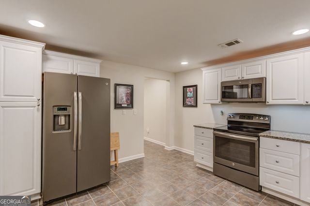 185 Woodland Terrace, Jefferson, GA 30549