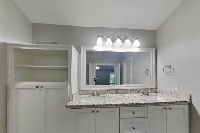 2603 Hidden Garden Drive, Houston, TX 77339