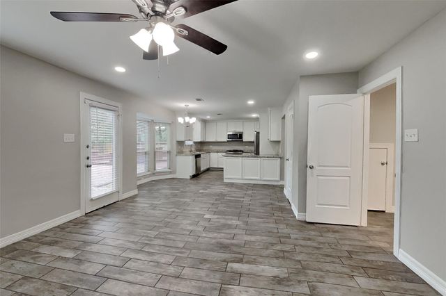 2603 Hidden Garden Drive, Houston, TX 77339