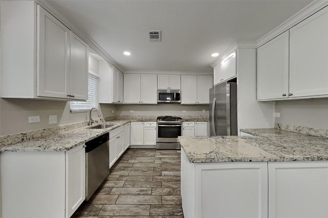 2603 Hidden Garden Drive, Houston, TX 77339
