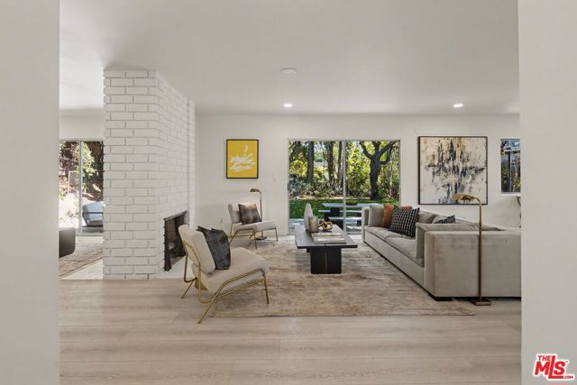 2612 S Beverly Drive, Los Angeles, CA 90034