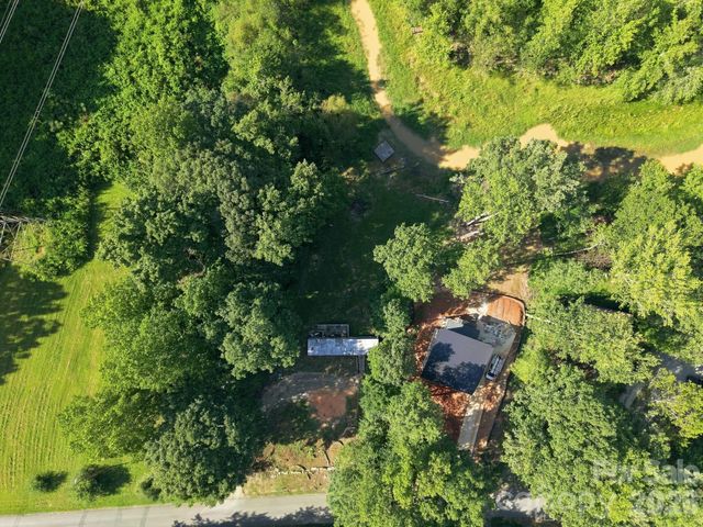6680 Emerald Isle Drive, Sherrills Ford, NC 28673