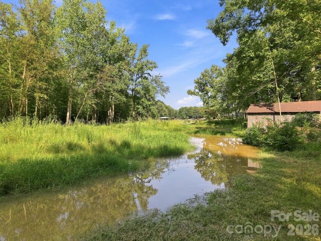 6680 Emerald Isle Drive, Sherrills Ford, NC 28673