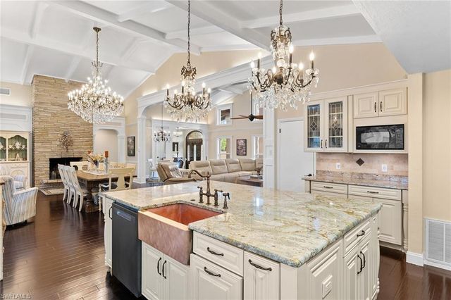 620 E Fort Thompson AVE, Labelle, FL 33935